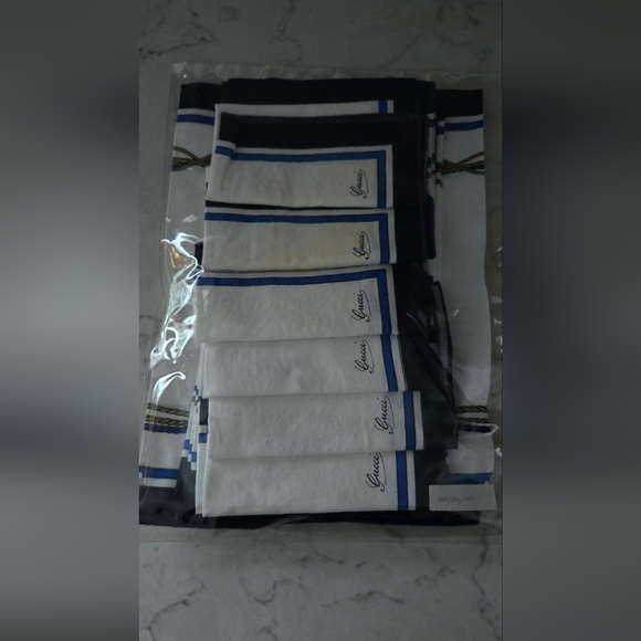 Vintage Gucci Linen Placemat and Napkin Set for 6 - Picture 9 of 10